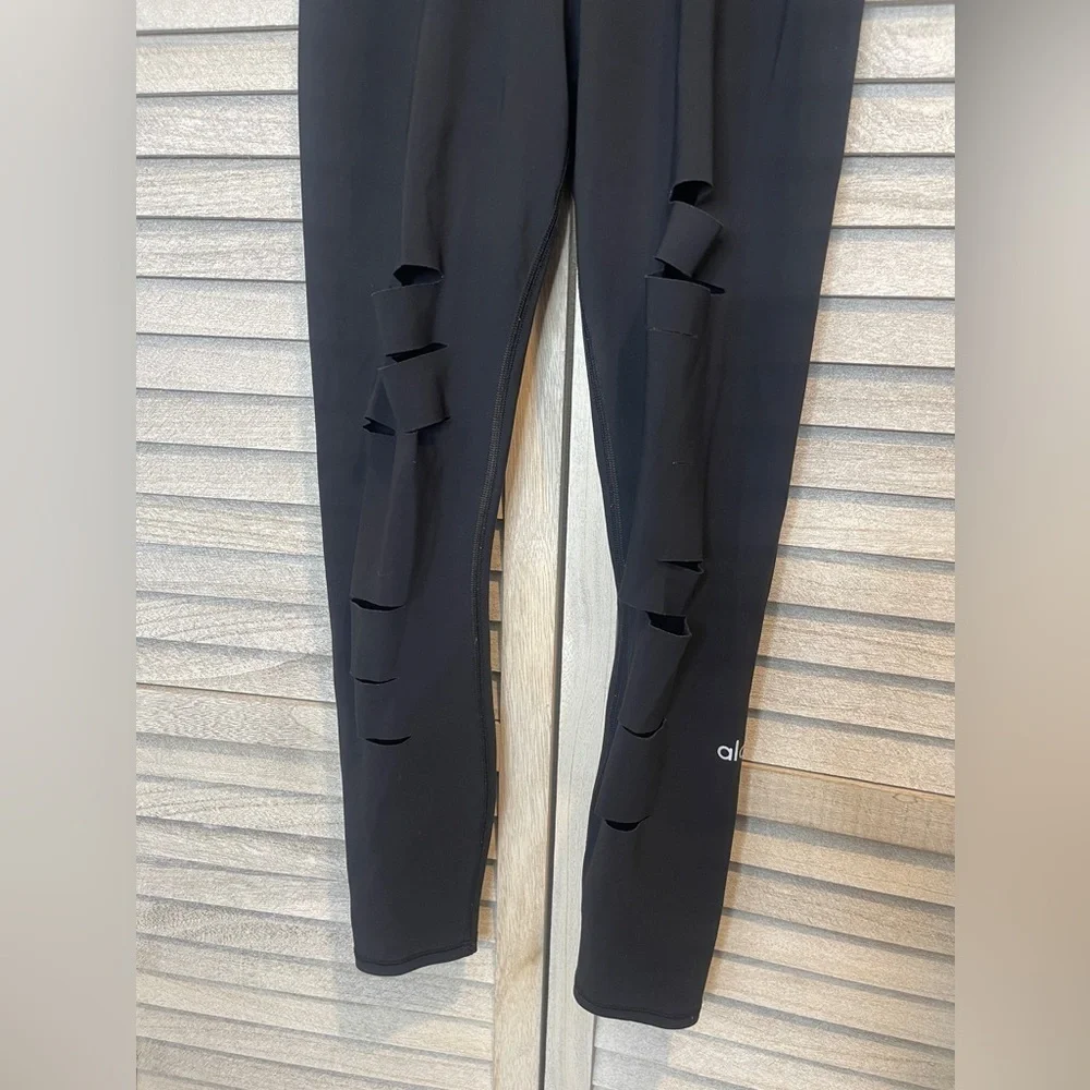 Alo Yoga Warrior Ripped Cut Slit Leggings Size S